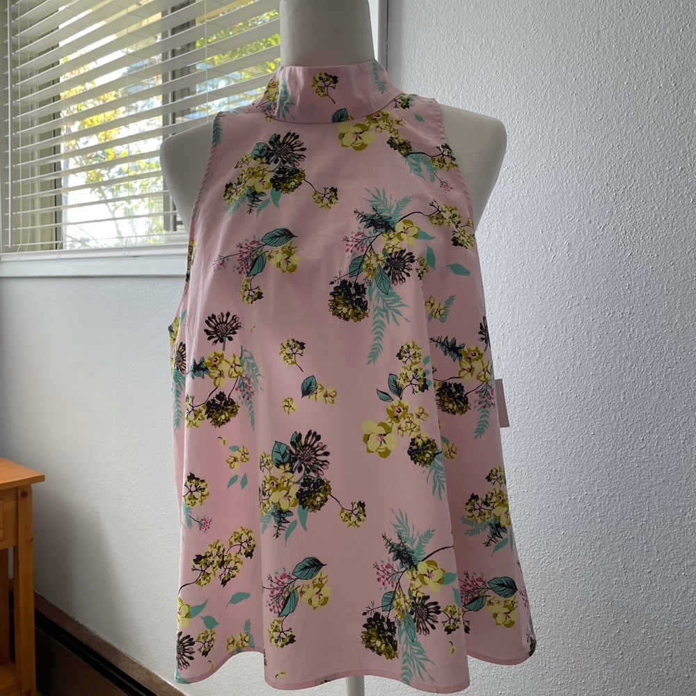 Sleeveless summer top